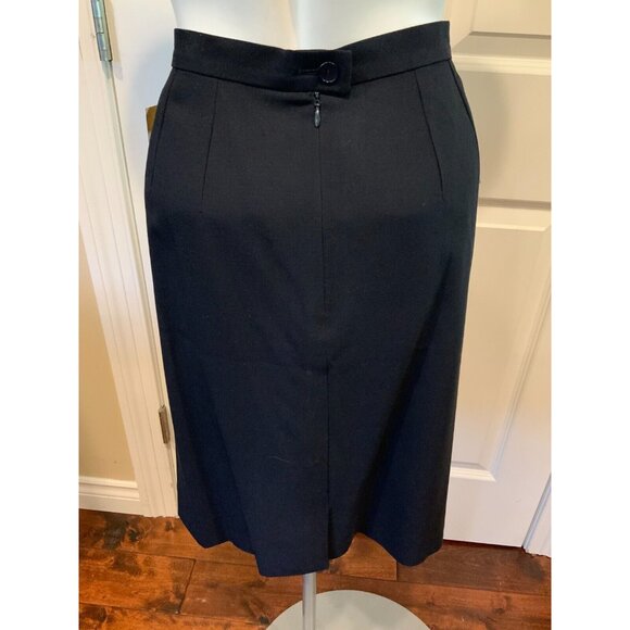 Akris Navy Blue Wool Straight Skirt, Size 10 (US) 42 (FR) - Picture 4 of 5